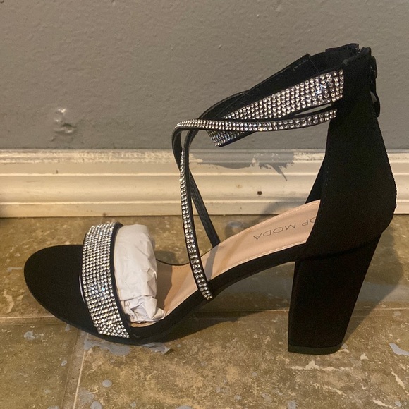 TOP Moda Shoes - “Black Glitter High Heels by “___brand__ “